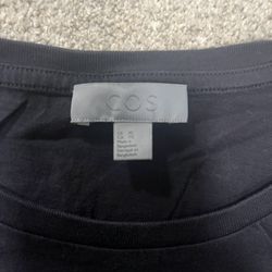 Black Essential COS TSHIRT