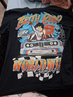 Tee shirt