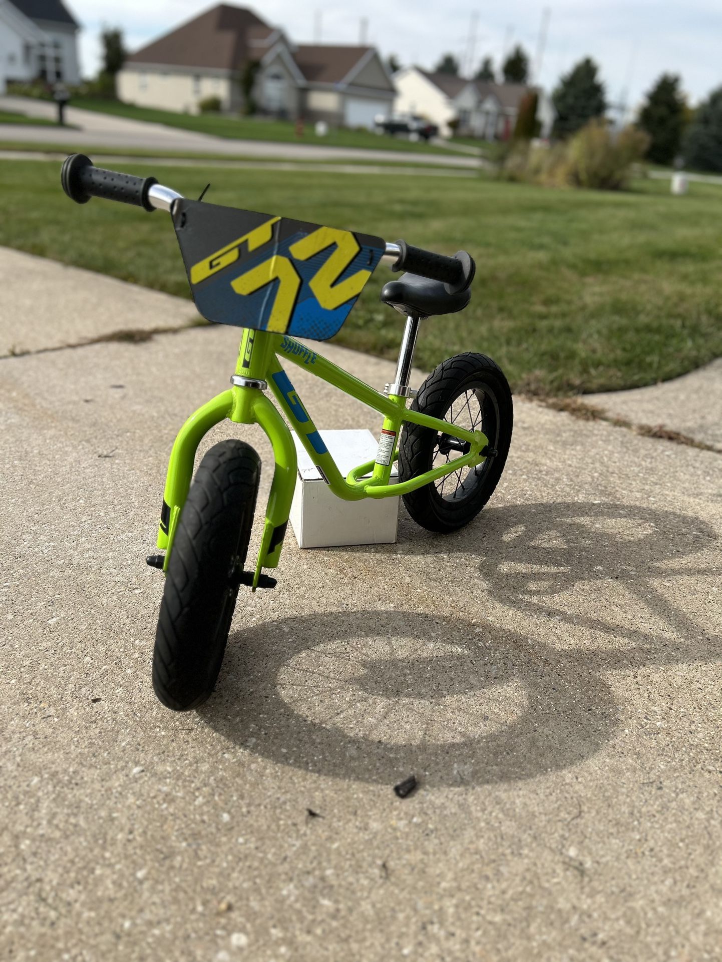 GT Shuffle Kids Bike