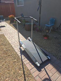 Sunny Health manual treadmill