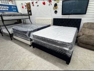 🍁 BRAND NEW QUEEN SIZE COMPLETE BEDDING SET: MATTRESS + SOFA + BED BASE NEEDS TO GO