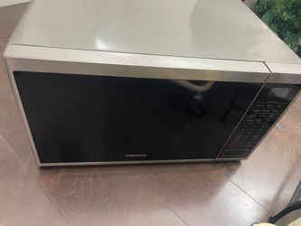 Samsung Microwave $75