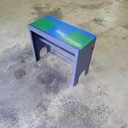 Kid's lego table