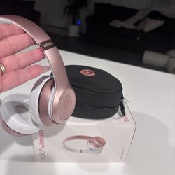 Rose Gold Headphones 