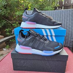NEW YOUTH BIG KIDS WOMEN ADIDAS NMD_V3 J SHOES Sz 6 & 6.5 Available 