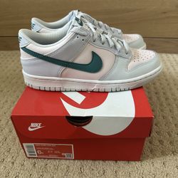 Nike Dunk Low