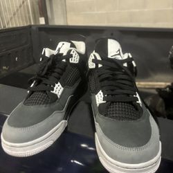 Air Jordan 4