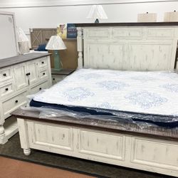 New Solid Wood King Bed