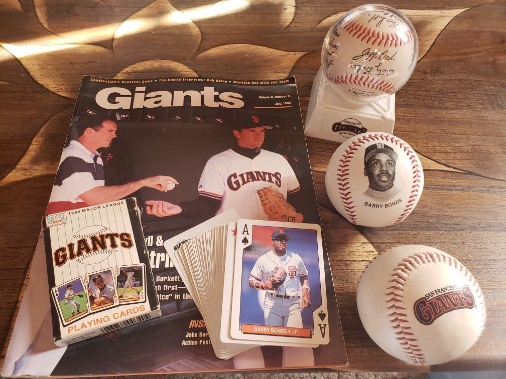 San Francisco Giant's Baseball's, Magazine & Card deck.