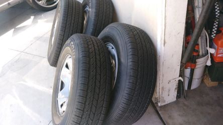 Toyo tires 425 75. 16