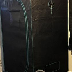 Mars hydro 3.6 X 3.6 Grow Tent