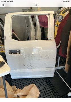 2011–2019 Ford Explorer / Police Interceptor Utility rear door.