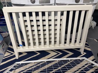 Pottery barn convertible crib