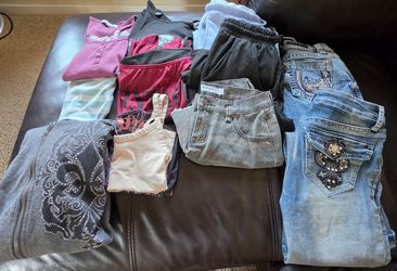 Womens clothes lot