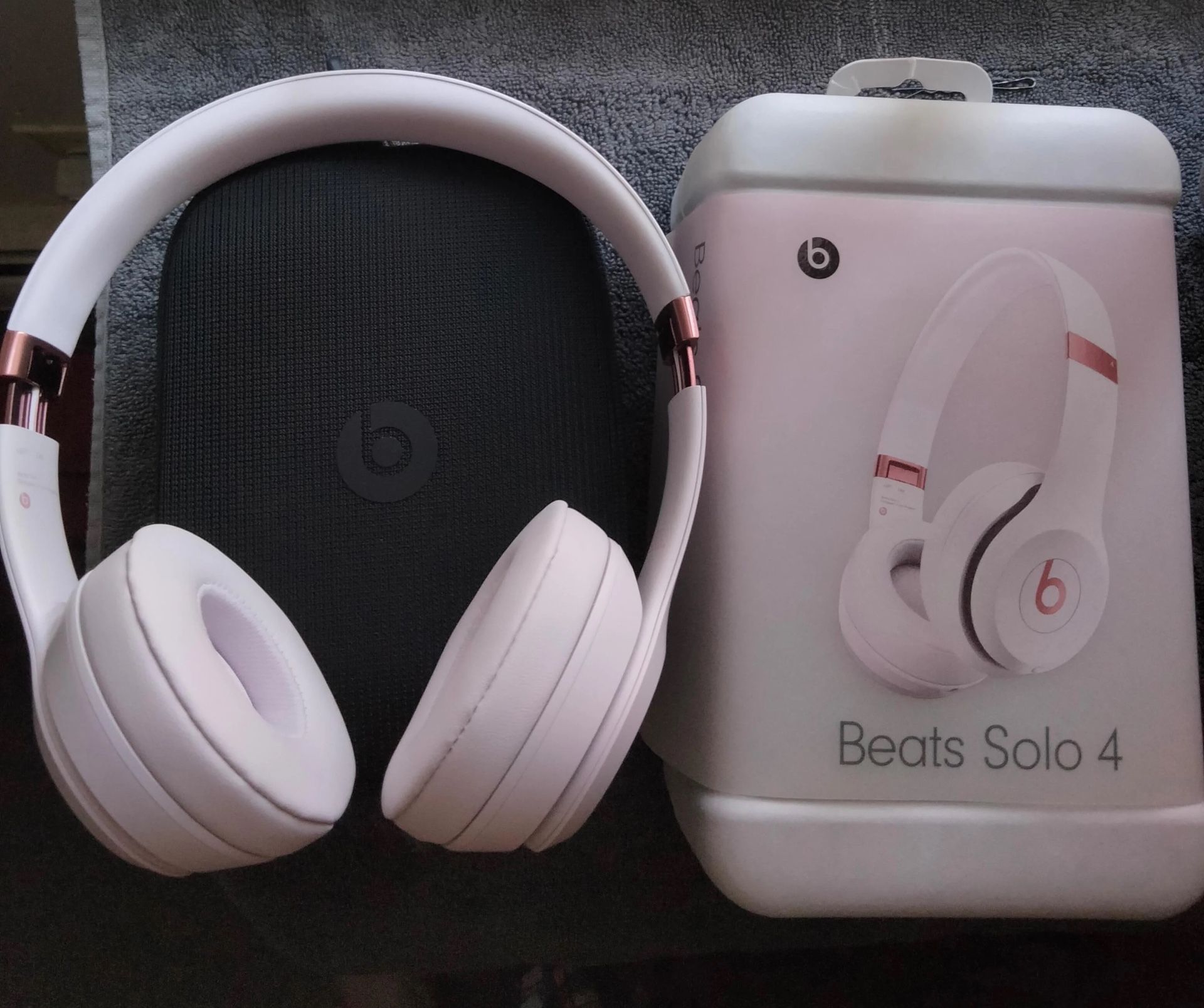 Beats Solo 4 Wireless Bluetooth Headphones
