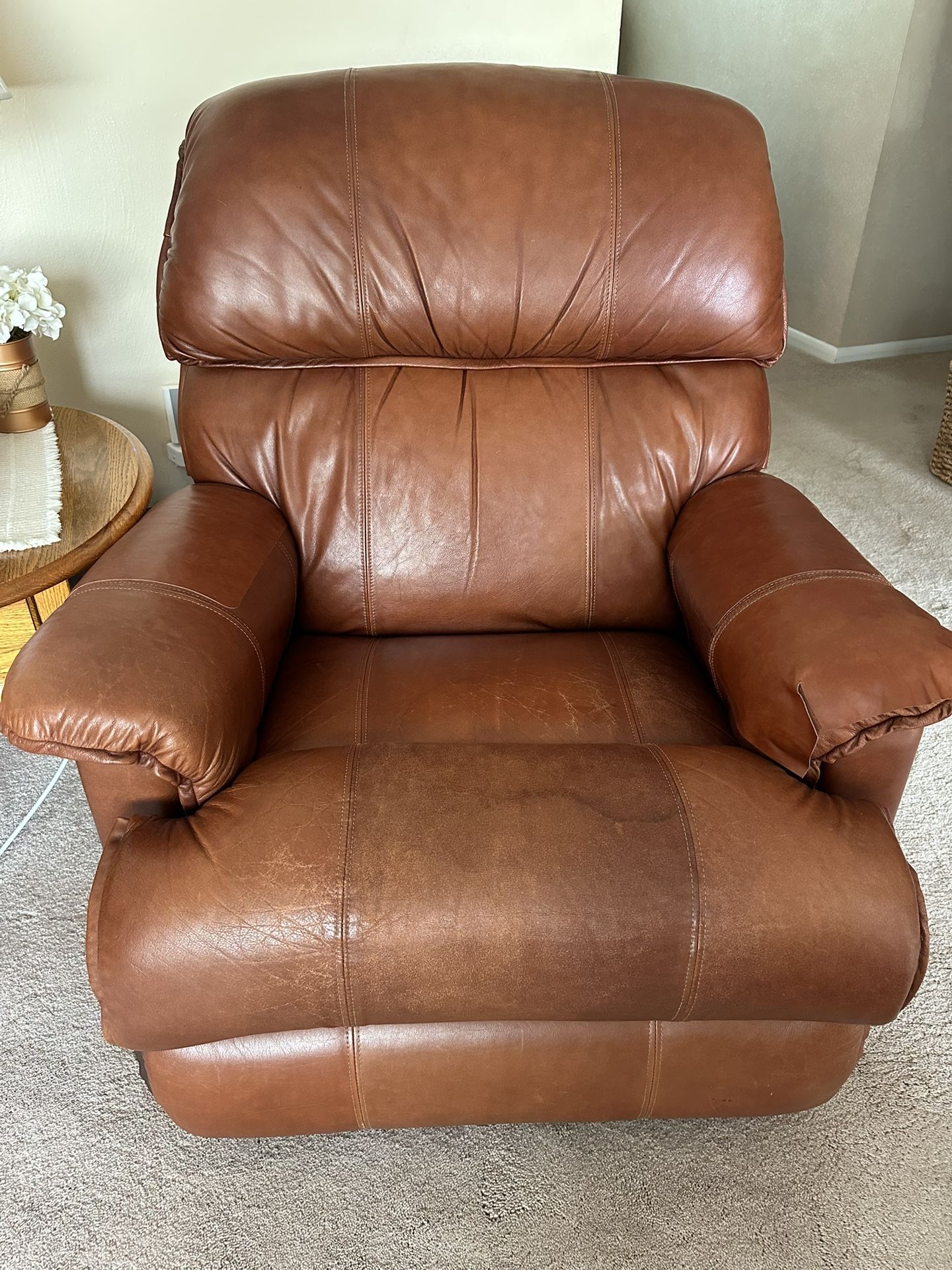 Leather La-Z-Boy  Recliner 