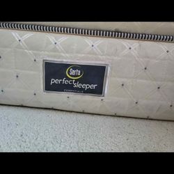 Clean King size Serta Perfect Sleeper Pillowtop Mattress