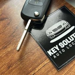 KIAs, Hyundais, Toyotas! Flip key fobs!