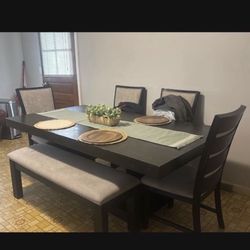 Dinning Room Table