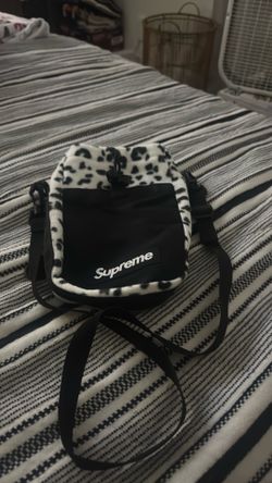 Supreme sling bag
