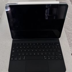 iPad Air 11inch (2M) 128GB W Magic Keyboard 