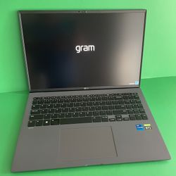 LG Gram 16” (2022) i7 12th Generation 16GB 1TB SSD RTX 2050 Graphic super light powerful laptop
