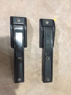 Jeep Wrangler TJ tailgate hinges