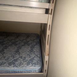 Bunk Beds, Bottom Full Size, Top Twin Size