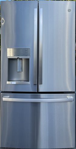 GE Refrigerator PYE22KYNFS 00680 .