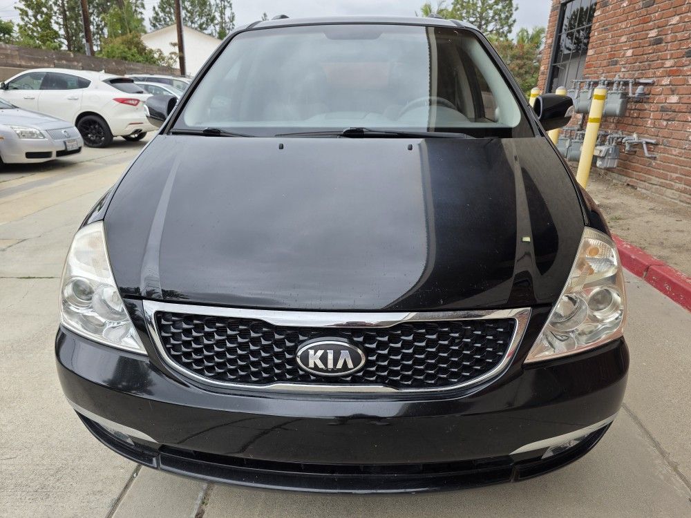 2014 KIA Sedona