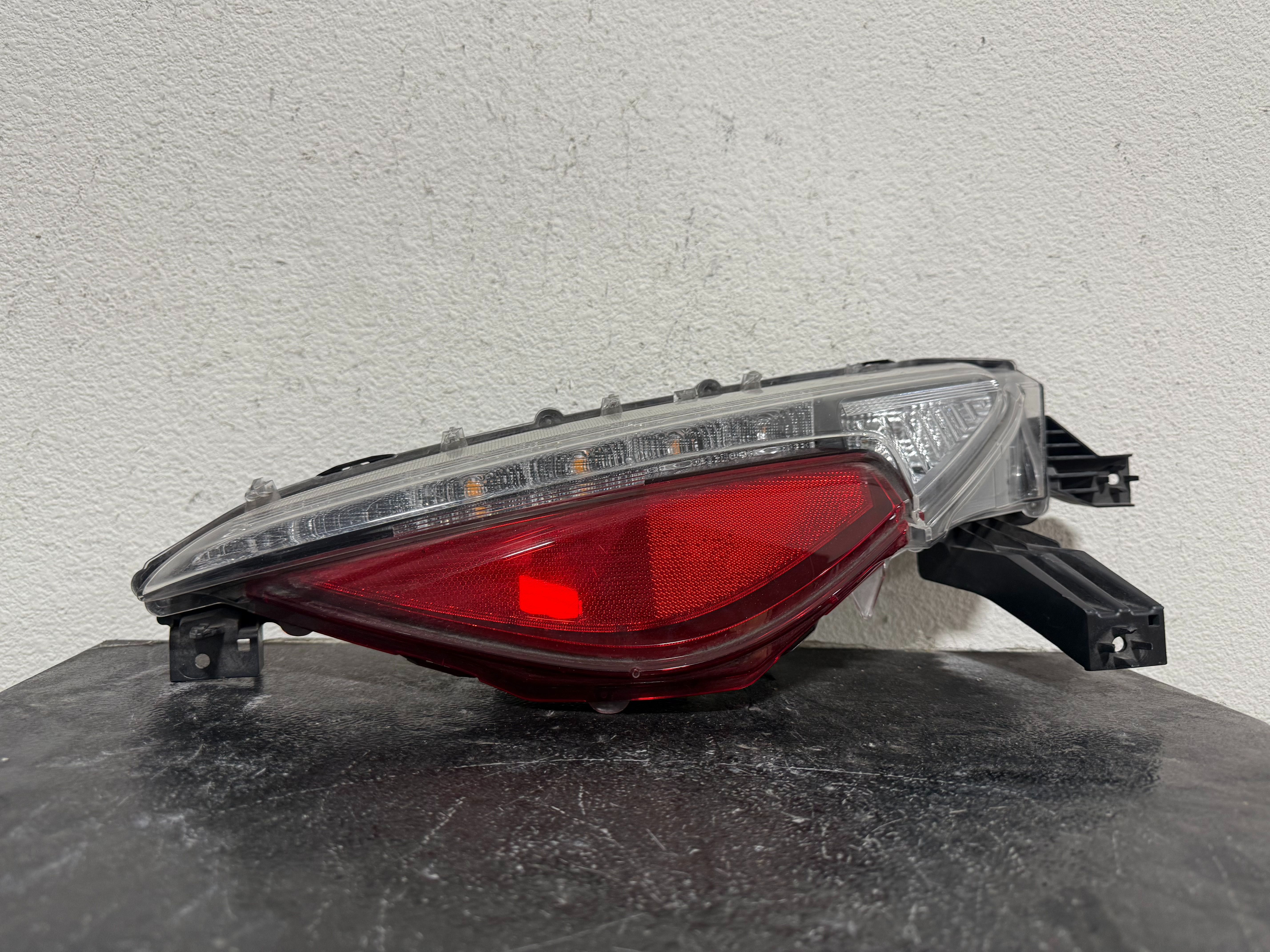 TOYOTA PRUIS PRIME RIGHT INNER TAILLIGHT 2022