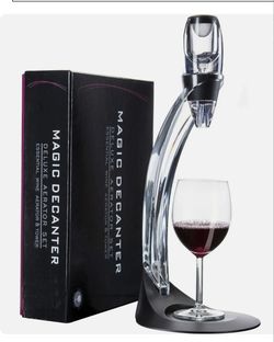 MAGIC DECANTER SET - NEW