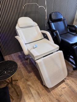White Electric Medical Esthetic Treatment Chair