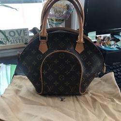 Authentic Louis Vuitton Bag 