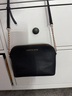 Black Micheal kors purse