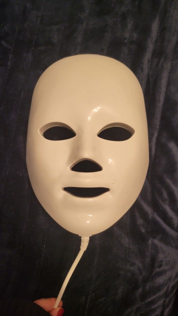Red LED Red Light Therapy Face Masque LED Mask RED LED MASK Red DESCRIPTION