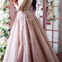  Prom/Reception Dress. Size S/8