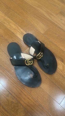 Gucci thing sandals