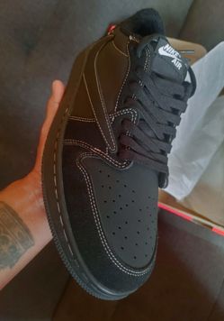 Travis Scott  Black phantoms