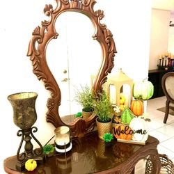 BEAUTIFUL! ANTIQUE FOYER TABLE ROSEWOOD COLOR ***REDUCED $235***