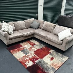 Sectional Sofa/ Couch