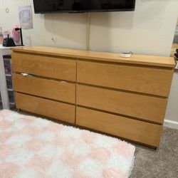 Double Dresser 