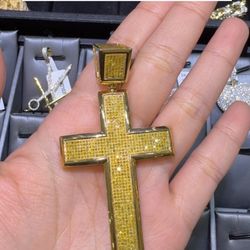 10K Diamond Cross 10 KT Crucifix Diamante 