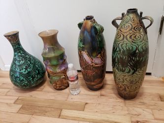 Vietnamese Pottery  Vu Duc Thang  Vase Very Good 