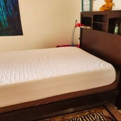 Full sized Frame W Headboard 