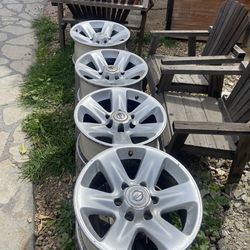 Nissan hardbody Rims