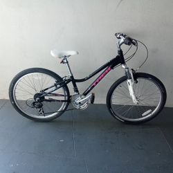 BICYCLE TREK 21 SPEED SIZE 24 BRAND NEW 