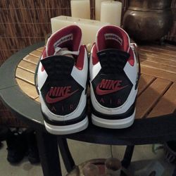 Air Jordan 4 White Red Black Trim