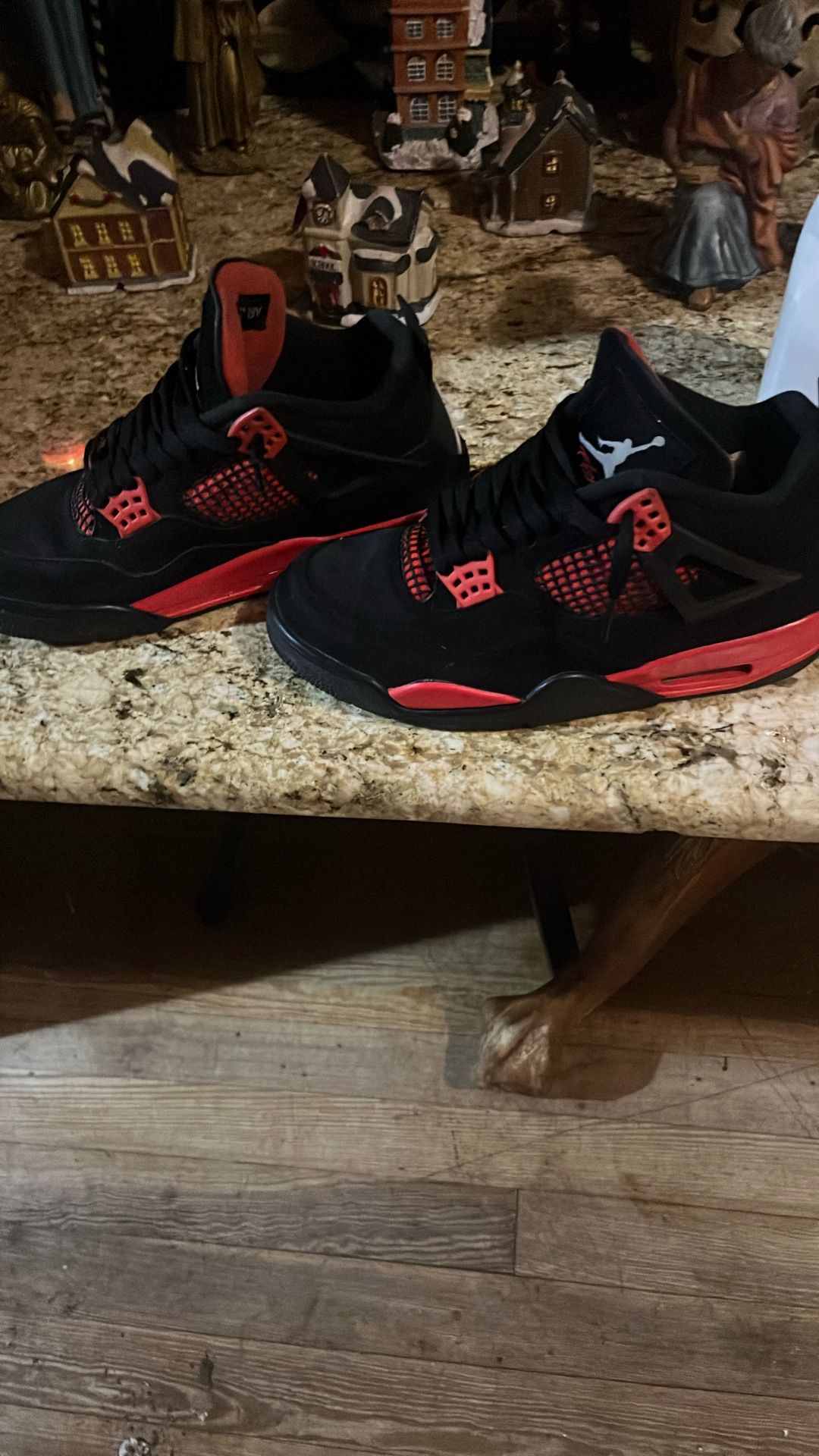 Jordan 4 Red Thunders