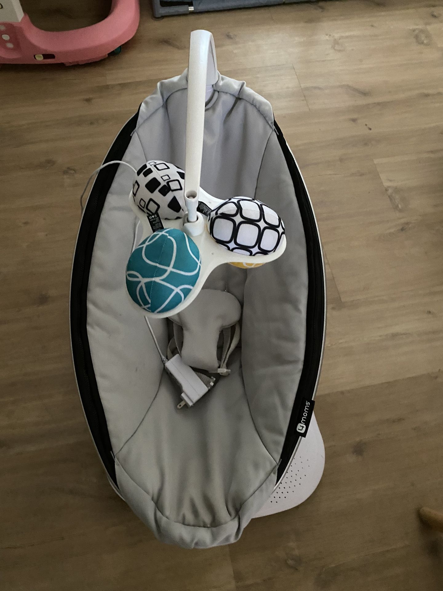 Baby Swing 4 Moms Mamaroo 